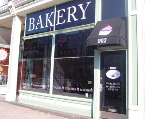 Sweet Mo’s Minis bakery