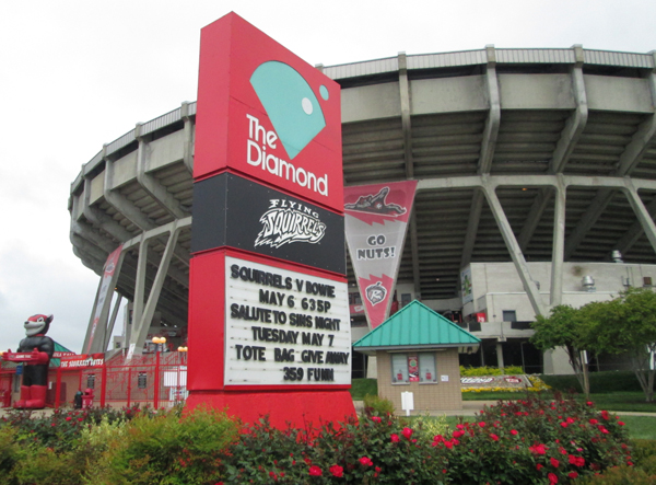 The City will be responsible for demolishing the current Diamond if and when a new ballpark is built.