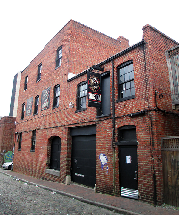 The building at 10 Walnut Alley.