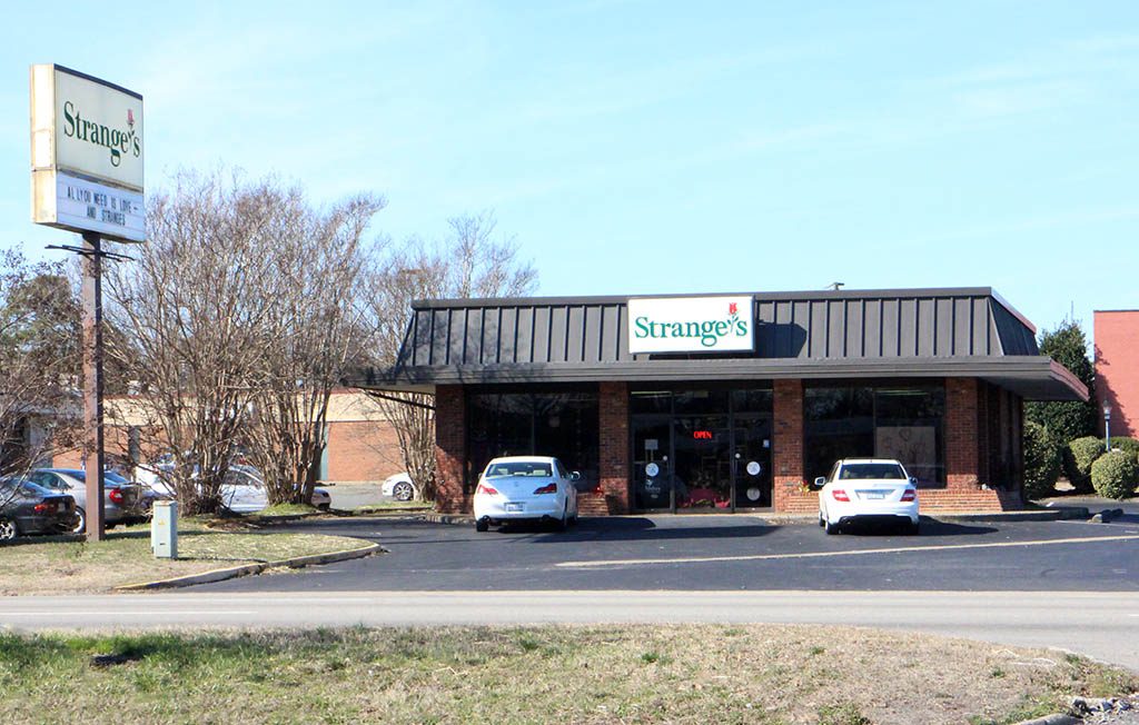 Strange's closed its store at 8010 Midlothian Turnpike on Friday. (Mike Platania)