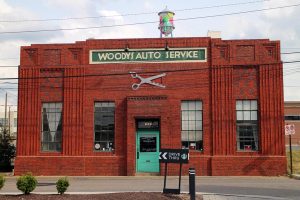The Woody's Auto Service building at 929 Myers St. was purchased for $1.4 million. (Jonathan Spiers)
