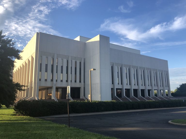 VCU Health snags former SunTrust ops center at Parham and Broad ...