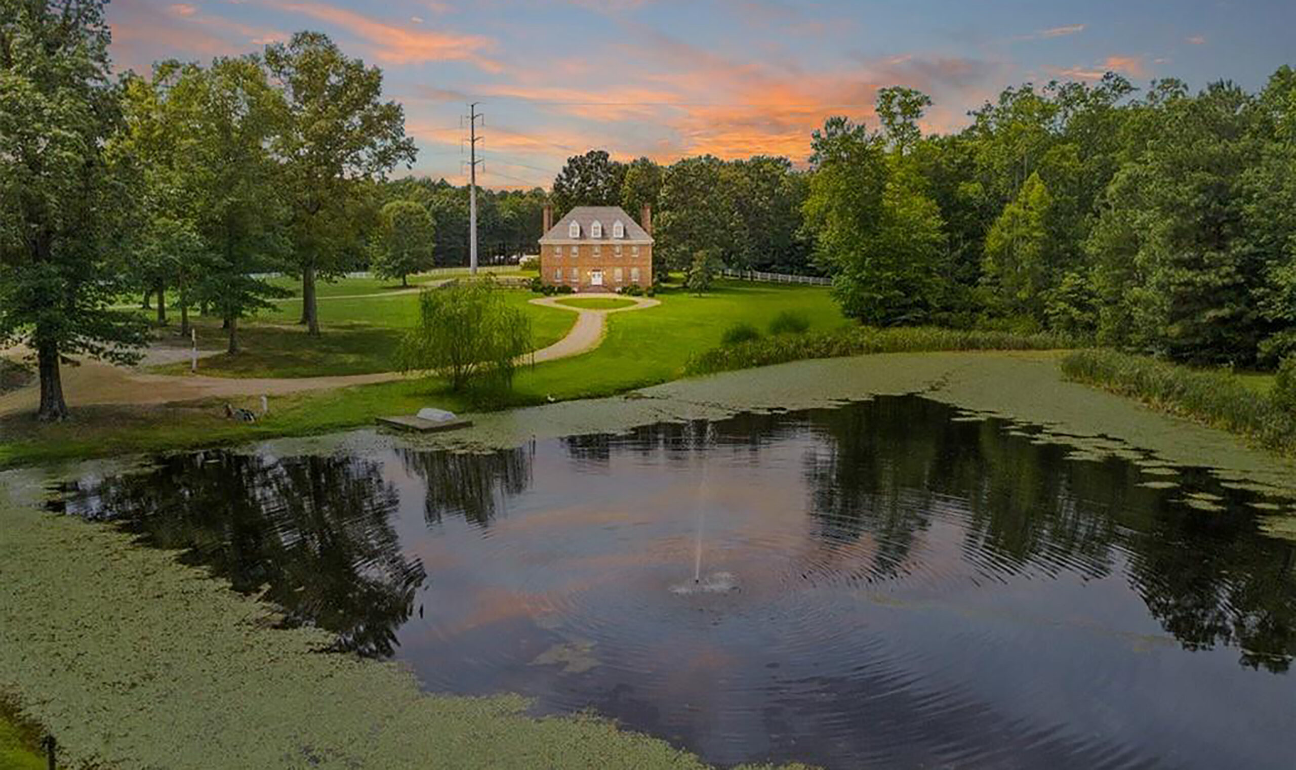 13-acre ‘Liberty Farm’ estate with Colonial Williamsburg-inspired house put under contract